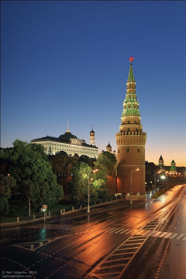 Кремль на рассвете #москва #кремль #рассвет
